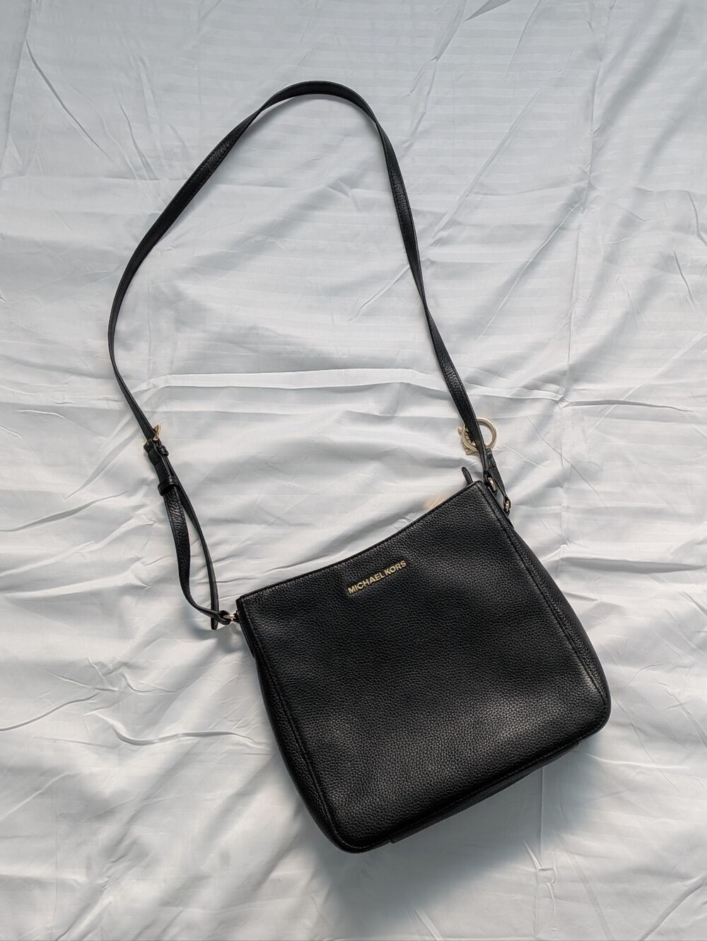 NWT Michael Kors Travel Jet Set Pebbled Leather Crossbody